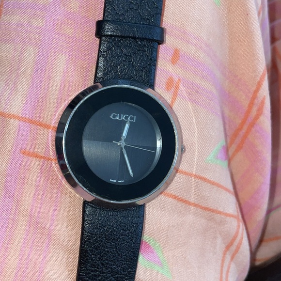 GUCCI WOMANS WATCH - Picture 9 of 9